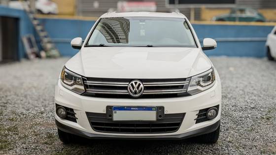 VOLKSWAGEN TIGUAN 2.0 TSI 16V TURBO GASOLINA 4P TIPTRONIC VOLKSWAGEN TIGUAN 2.0 TSI 16V TURBO GASOLINA 4P TIPTRONIC